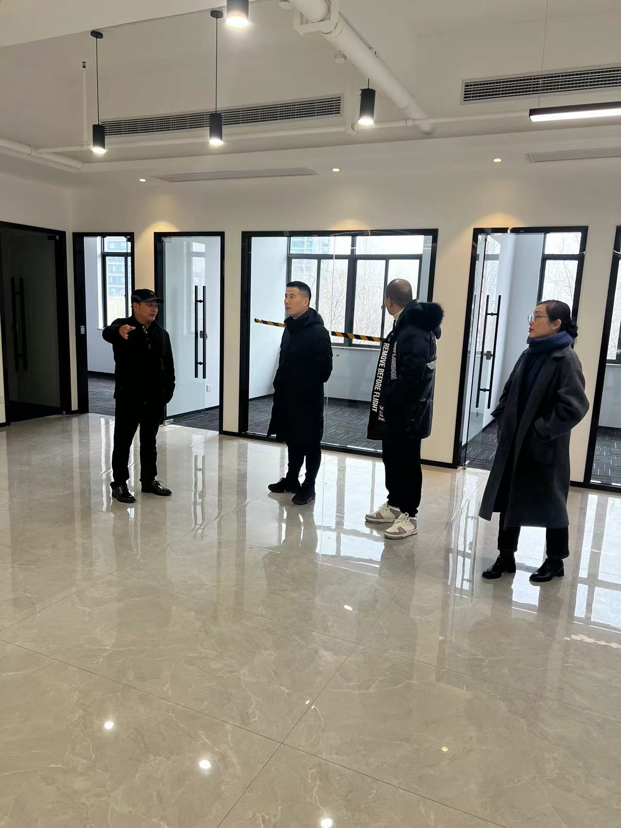凝心聚力抓項目，奮力沖刺開門紅——建華文創(chuàng)集團領(lǐng)導(dǎo)班子開展節(jié)后項目考察工作